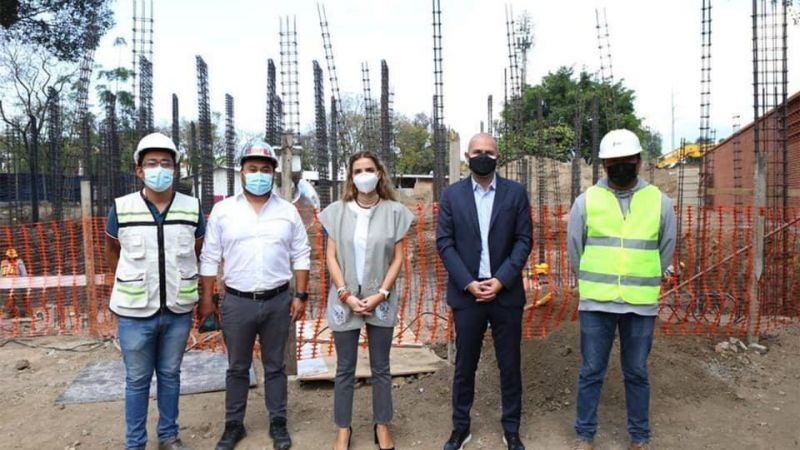 Casa de Alas avanza a paso firme con la construcción de casas hogares