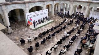 Miniatura: Gobierno del Estado y Santander anuncian créditos hipotecarios preferenciales para elementos de la SSPO y FGEO