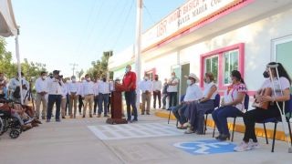 Miniatura: La región de la Costa recibe apoyos por parte del DIF Estatal Oaxaca