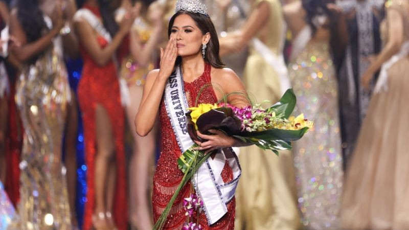 Andrea Meza en su primer día como Miss Universo: el triunfo, la coincidencia del vestido rojo y la belleza de América Latina