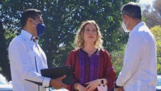 Miniatura: En presencia de la Dra. Beatriz Gutiérrez Müller, anuncian AMH y titular de SEDATU construcción del Archivo General Agrario en la ex fábrica de triplay