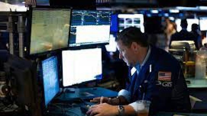 Wall Street cae en una sesión volátil bajo la presión de las acciones tecnológicas