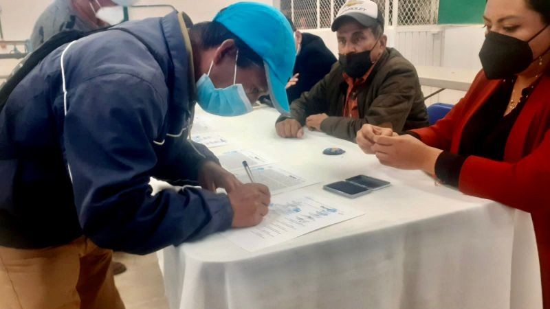 Concilia Segego conflicto político - social entre el municipio de San Bartolo Soyaltepec y sus agencias