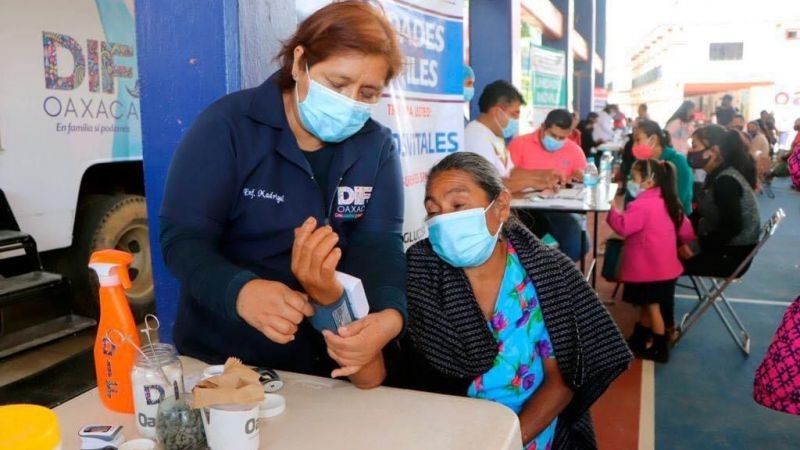 Servicios de atención médica gratuita beneficiaron a más de mil 500 familias: DIF Oaxaca
