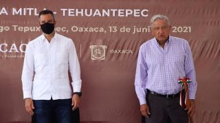 Miniatura: Juntos, Gobierno de Oaxaca y Federación, construyen la modernidad de la mano con las comunidades