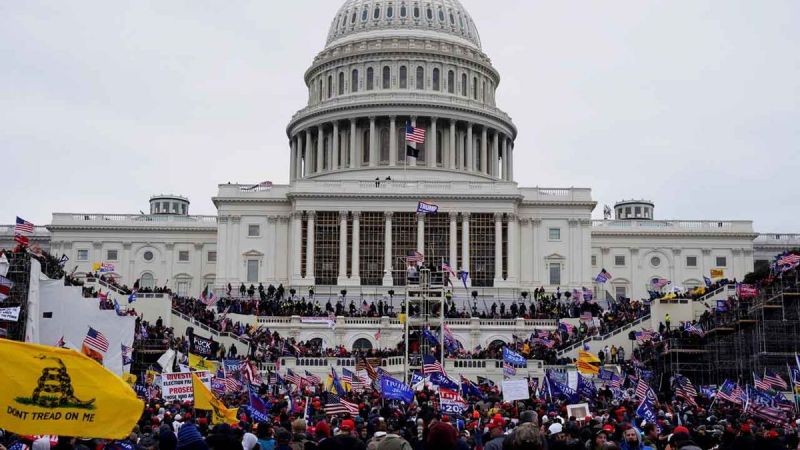 Un tribunal de EEUU frenó la publicación de documentos que podrían implicar a Trump con el ataque al Capitolio