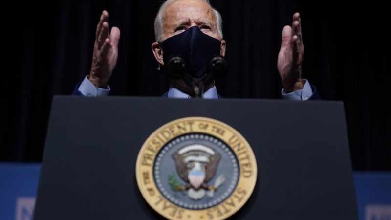 Juez federal suspende moratoria de deportaciones de Biden