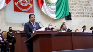 Miniatura: Conmemoran Centenario de la Constitución Política del Estado de Oaxaca