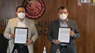 Miniatura: Firman IEEPO, INE y el IEEPCO convenio de colaboración que facilite uso de escuelas públicas en el Proceso Electoral Local 2022