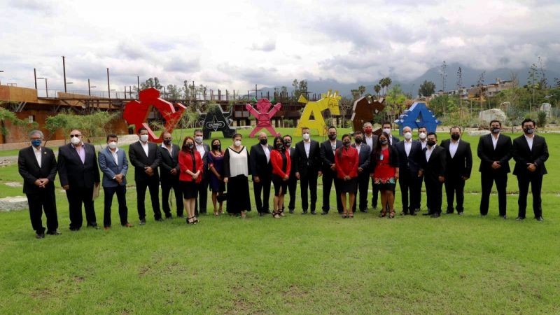 Reconoce Alejandro Murat aportación de ingenieras e ingenieros en el desarrollo de Oaxaca