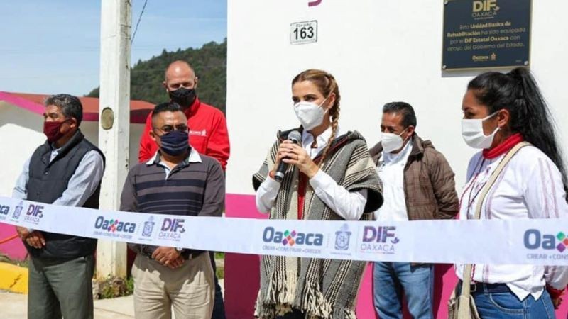 La región Mixe cuenta con el apoyo de mi esposo el gobernador Alejandro Murat Hinojosa y del DIF Estatal Oaxaca