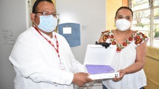 Miniatura: Signan convenio SSO-UABJO para resguardo de vacunas de Pfizer-BioNTech