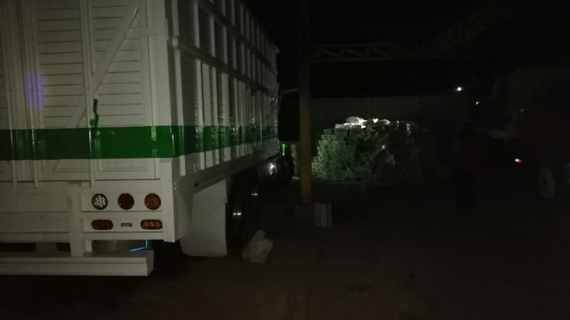Tras cateos en Valles Centrales, AEI asegura vehículos y mercancía con reporte de robo: FGEO