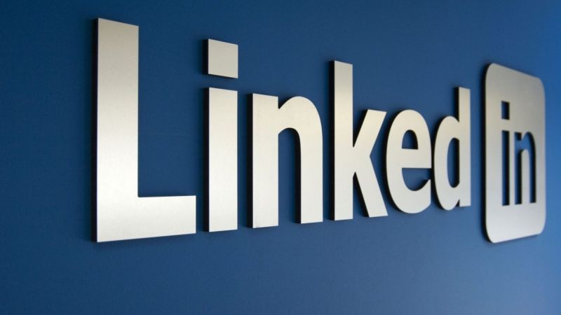 Tras el escándalo de Facebook le toca a Microsoft: 500 millones de cuentas de LinkedIn a la venta en un foro