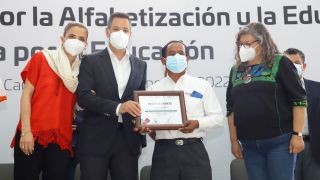 Miniatura: Encabeza Alejandro Murat el arranque del “Movimiento Nacional por la Alfabetización y Educación” en Oaxaca