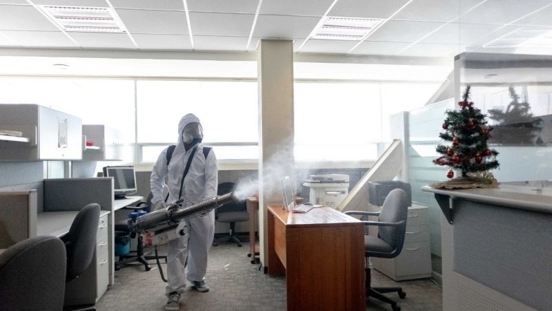 Desinfección constante para proteger al personal de la Secretaría de Administración