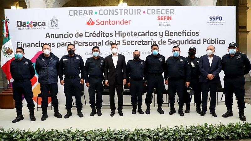 Gobierno del Estado y Santander anuncian créditos hipotecarios preferenciales para elementos de la SSPO y FGEO
